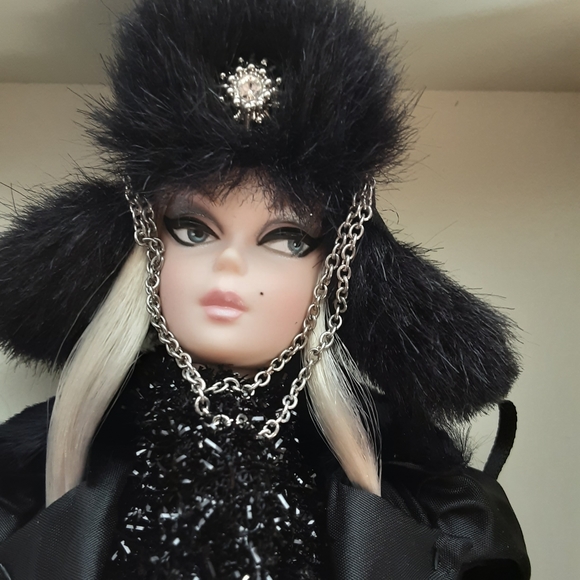 Barbie Fashion Model Collection Russia Verushka Doll - Picture 8 of 16